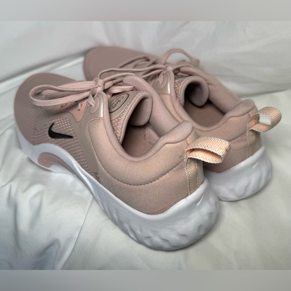 Nike Women's Renew In-Season TR 11 Training Shoes - Picture 4 of 4